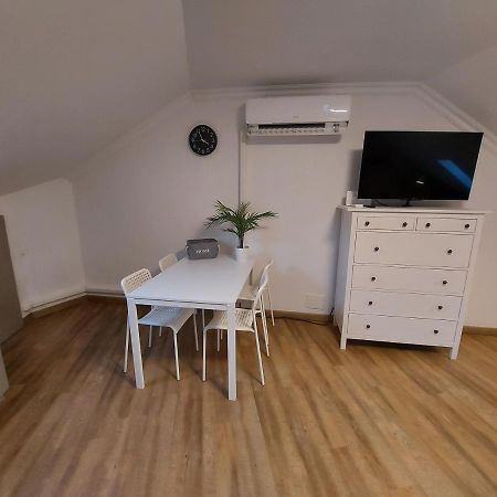 Kedves Apartman Pecs Exterior photo