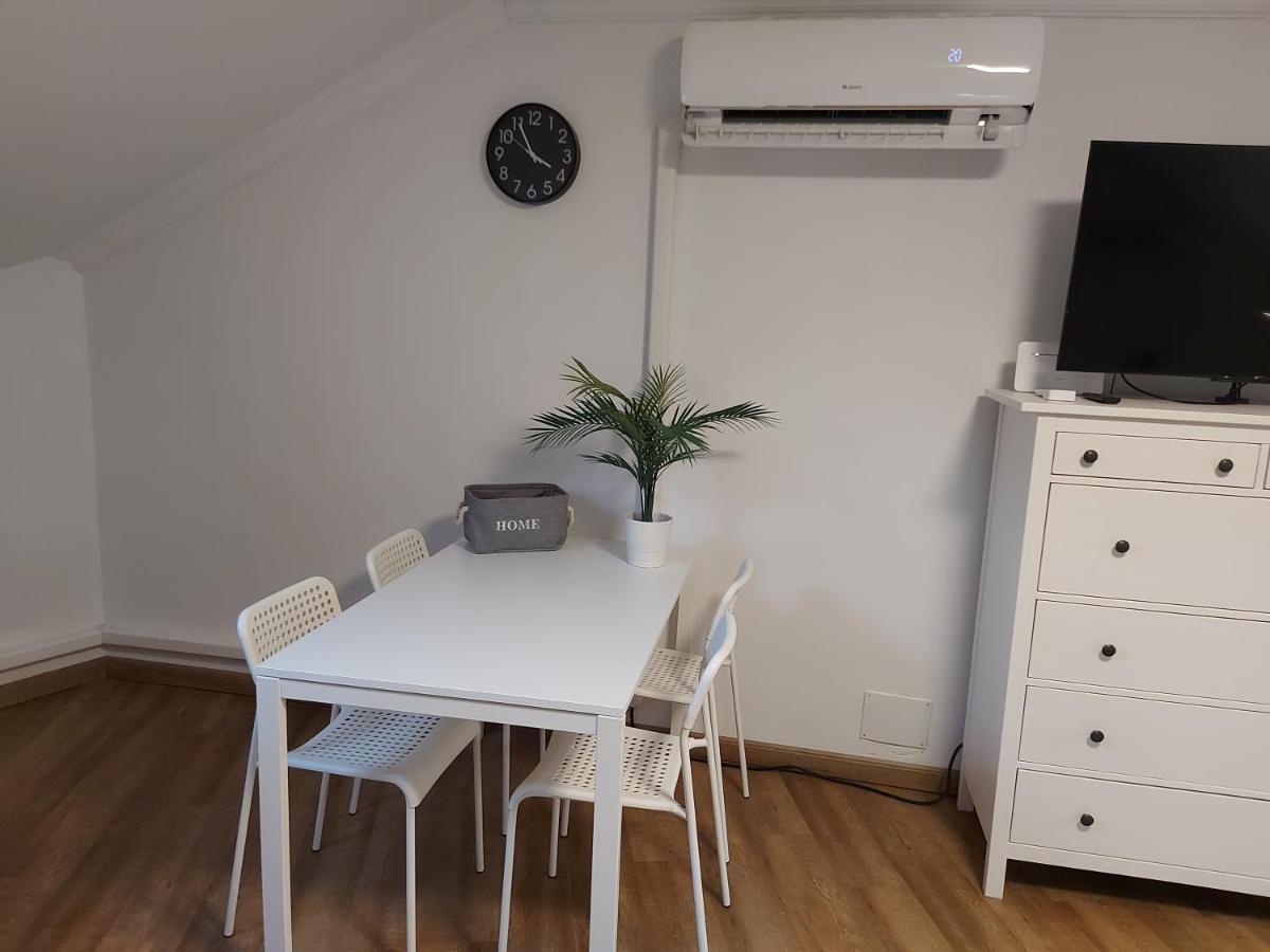 Kedves Apartman Pecs Exterior photo